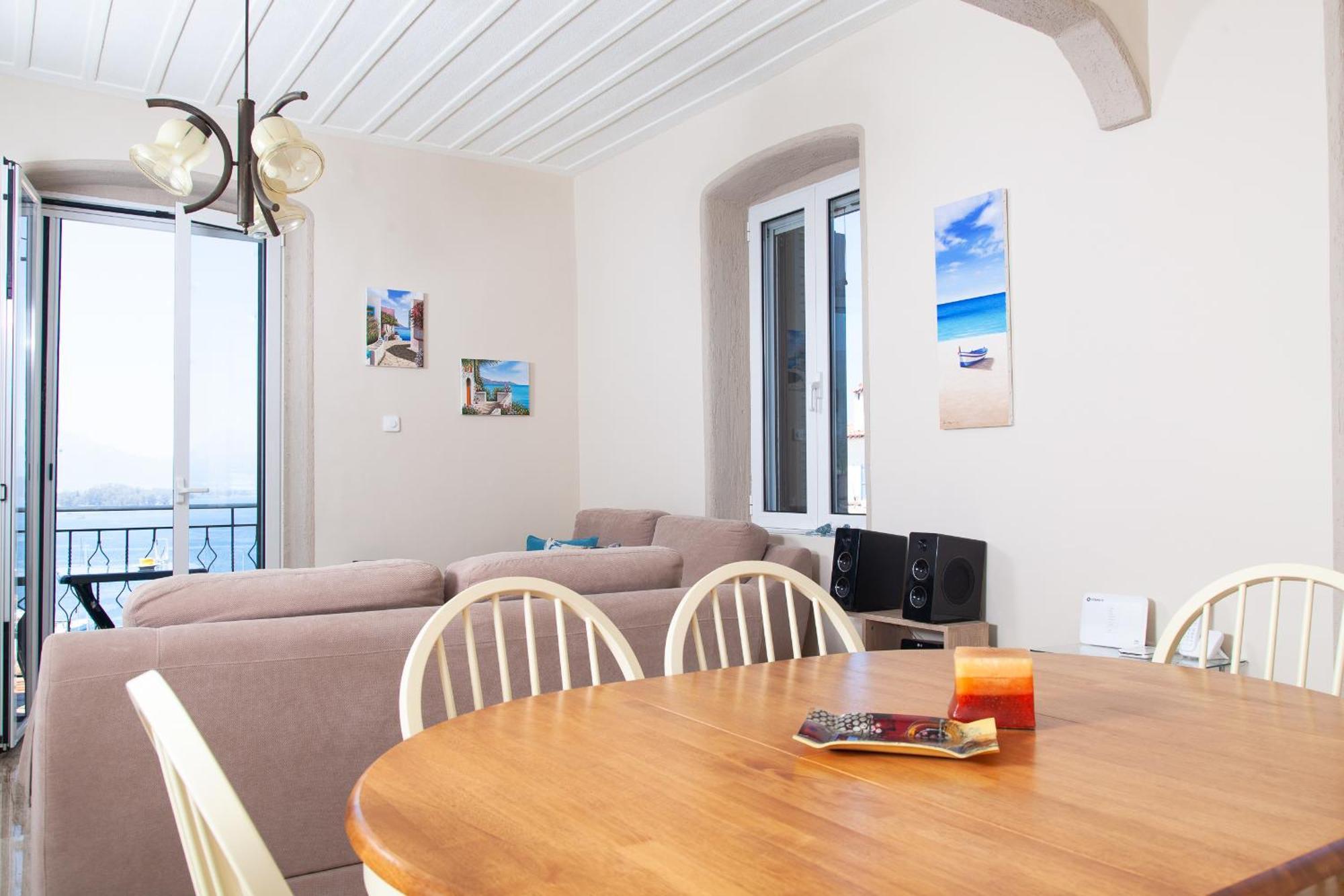 Villa @ Poros Poros Town Ngoại thất bức ảnh