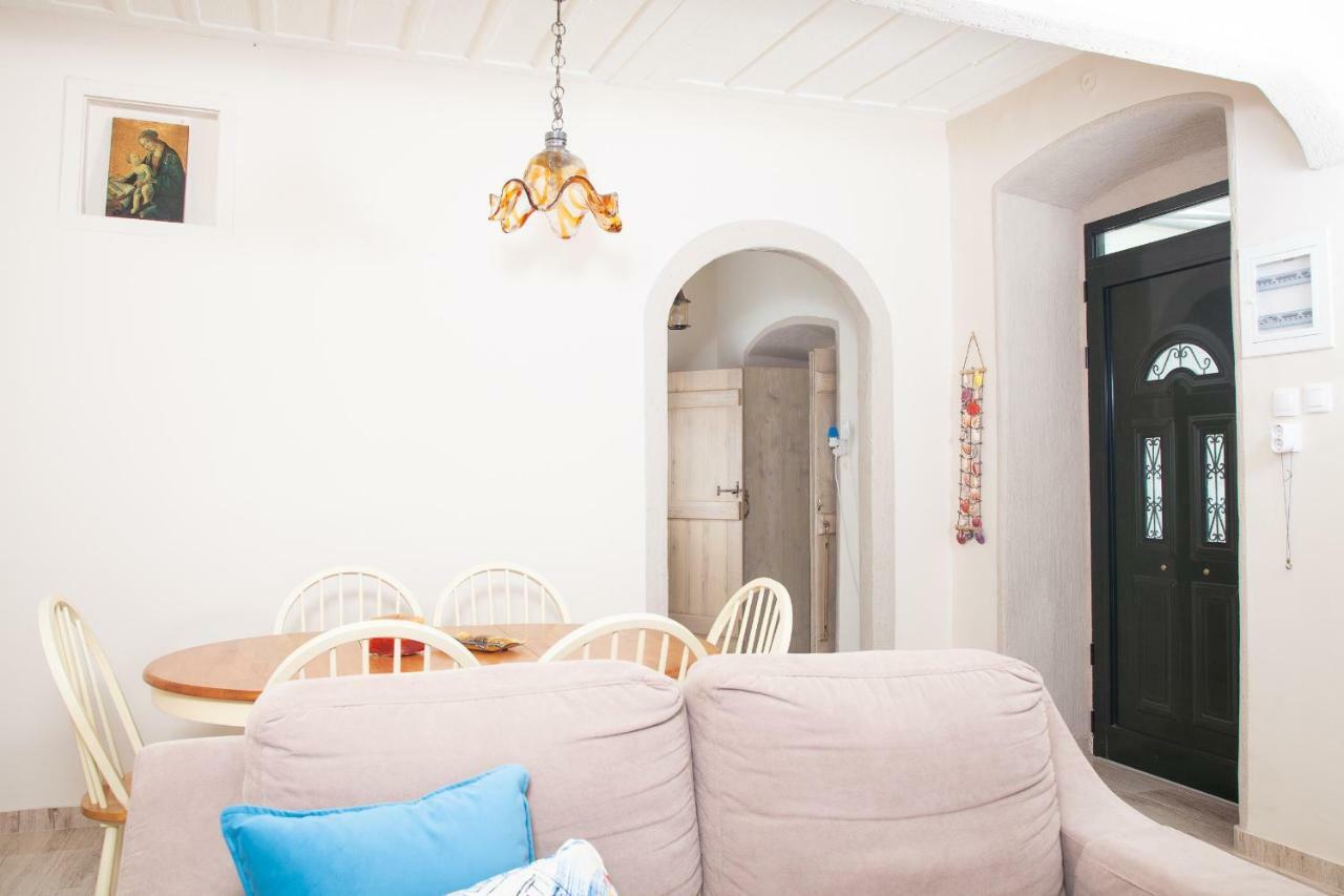 Villa @ Poros Poros Town Ngoại thất bức ảnh