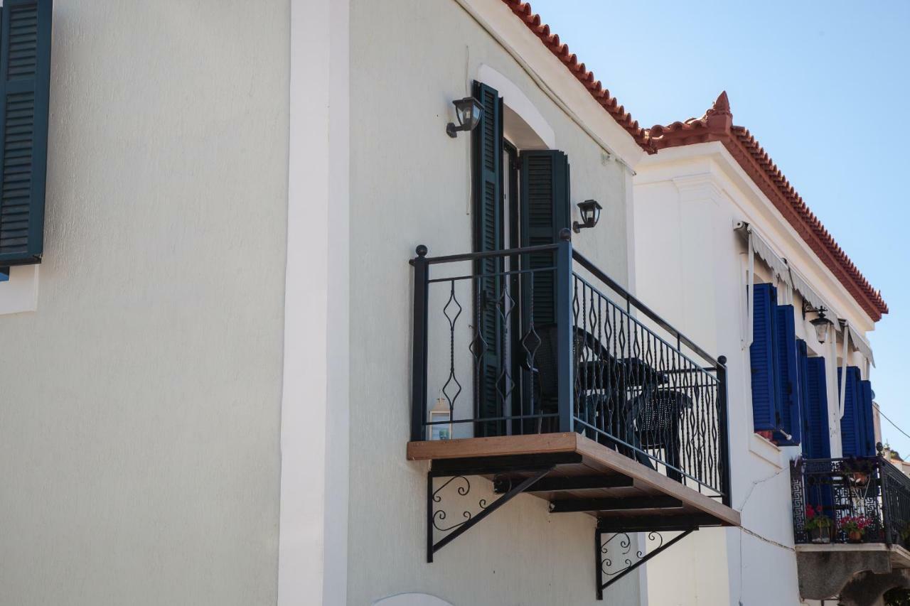 Villa @ Poros Poros Town Ngoại thất bức ảnh