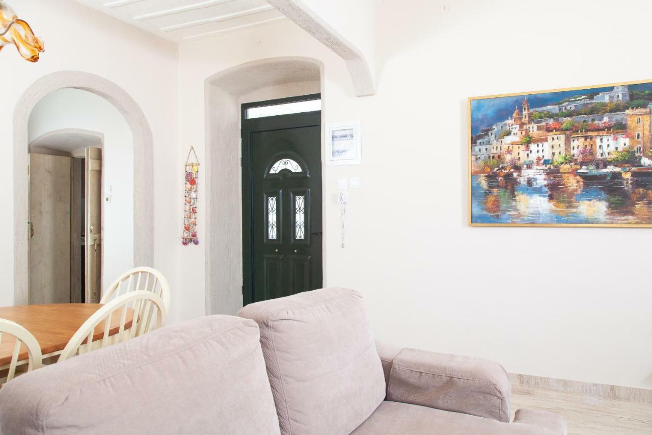 Villa @ Poros Poros Town Ngoại thất bức ảnh